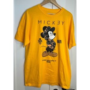 Disney x Neff‎ Mickey Mouse Camo Hoodie Graphic Tee Yellow Mens Large M28 Shirt